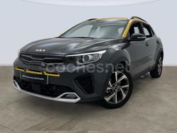 Gris / plata Usado 2022 Kia Stonic GT-Line SUV | 20.995 € (Un poco caro)