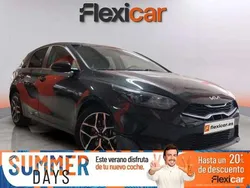Gris Usado 2023 Kia Ceed GT-Line Berlina | 19.590 € (Precio justo)