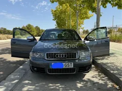 Gris / plata Usado 2004 Audi S4 Berlina | 18.000 €