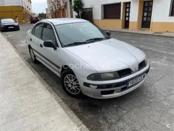 Gris / plata Usado 2003 Mitsubishi Carisma Berlina | 1290 €