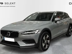 Gris Usado 2024 Volvo V60 CC Plus Familiar | 43.500 €