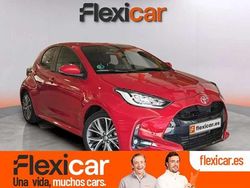 Burdeos Usado 2024 Toyota Yaris Hybrid Active Utilitario | 21.390 € (Precio justo)