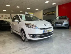 Blanco Usado 2012 Renault Grand Scénic III Business Monovolumen | 6790 € (Precio justo)