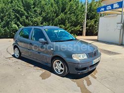 Gris / plata Usado 2002 VW Polo Highline Berlina | 1990 € (Buen precio)