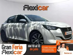 Blanco Usado 2020 Peugeot 208 Active Utilitario | 10.490 € (Precio justo)