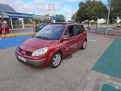 Granate Usado 2005 Renault Scénic II Dynamique Monovolumen | 3200 € (Precio justo)