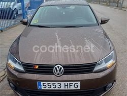 Marrón Usado 2011 VW Jetta Advance Berlina | 5900 € (Buen precio)