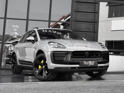 Gris / plata Usado 2021 Porsche Macan SUV | 64.900 € (Precio justo)