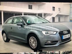 Gris / plata Usado 2014 Audi A3 Ambition Berlina | 11.500 € (Super precio)