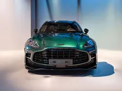 Verde Nuevo 2024 Aston Martin DBX 707 SUV | 265.600 €