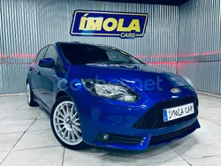 Azul Usado 2014 Ford Focus ST Berlina | 13.999 €
