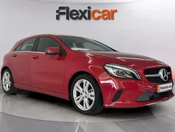 Rojo Usado 2015 Mercedes A180 Style Berlina | 13.890 € (Precio justo)