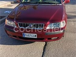 Rojo Usado 2003 Volvo V40 Familiar | 2000 €