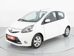 Blanco Usado 2013 Toyota Aygo Live Utilitario | 5900 € (Precio justo)