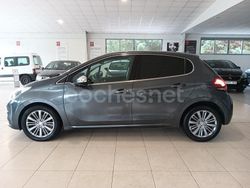 Gris / plata Usado 2016 Peugeot 208 Allure Utilitario | 10.990 € (Caro)