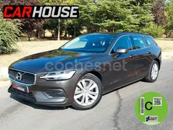 Gris / plata Usado 2022 Volvo V60 Plus Familiar | 25.990 € (Precio justo)