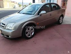 Gris / plata Usado 2003 Opel Vectra Comfort Berlina | 2700 € (Caro)