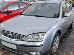 Gris / plata Usado 2006 Ford Mondeo Futura Berlina | 1500 € (Super precio)