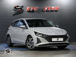 Gris / plata Usado 2023 Hyundai i20 Berlina | 15.500 € (Un poco caro)