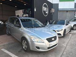 Gris / plata Usado 2007 Kia Ceed Active Berlina | 5490 € (Super precio)