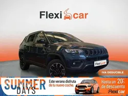 Gris Usado 2022 Jeep Compass Trailhawk SUV | 19.490 € (Precio justo)