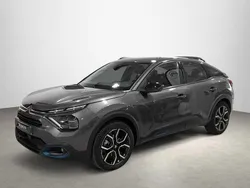 Gris Usado 2023 Citroën e-C4 Feel Berlina | 16.500 € (Precio justo)