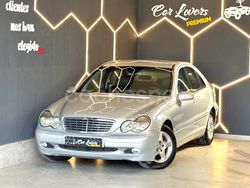 Gris / plata Usado 2001 Mercedes C220 Avantgarde Berlina | 4500 € (Un poco caro)