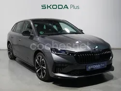 Gris / plata Usado 2025 Skoda Scala Monte Carlo Utilitario | 28.500 € (Precio justo)