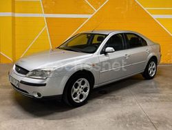 Beige Usado 2001 Ford Mondeo Trend Berlina | 2749 € (Un poco caro)