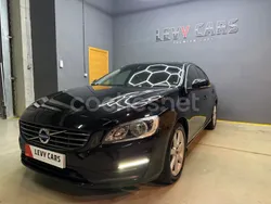 Negro Usado 2017 Volvo S60 Momentum Berlina | 12.900 € (Precio justo)