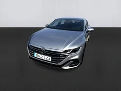 Gris plata Usado 2022 VW Arteon R-line Berlina | 34.500 € (Buen precio)