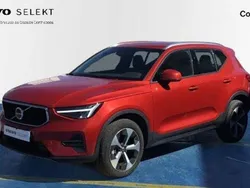 Rojo Usado 2022 Volvo XC40 Core SUV | 36.990 € (Precio justo)