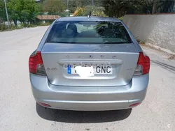 Gris / plata Usado 2009 Volvo S40 Kinetic Berlina | 7000 € (Precio justo)