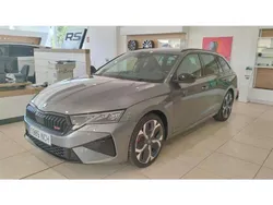 Gris / plata Nuevo 2025 Skoda Octavia RS Familiar | 43.990 € (Precio justo)