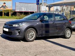 Negro Usado 2018 Kia Rio Utilitario | 7490 € (Precio justo)