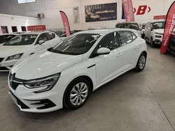 Blanco Usado 2021 Renault Mégane IV Business Utilitario | 14.500 € (Precio justo)
