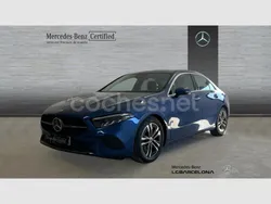 Azul Usado 2024 Mercedes A200 Berlina | 35.890 € (Precio justo)