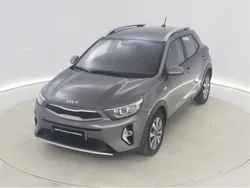 Gris Usado 2024 Kia Stonic SUV | 18.613 € (Precio justo)