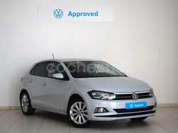 Gris / plata Usado 2017 VW Polo Sportline Berlina | 16.490 € (Caro)