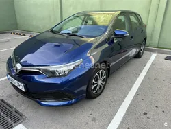 Azul Usado 2016 Toyota Auris Business Edition Berlina | 10.500 € (Precio justo)