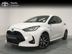 Blanco Usado 2021 Toyota Yaris Hybrid Plus Berlina | 20.490 € (Un poco caro)