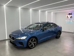 Azul Usado 2021 Volvo S60 R-Design Berlina | 26.999 €