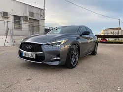 Gris / plata Usado 2016 Infiniti Q30 Sport Tech Utilitario | 20.500 € (Caro)