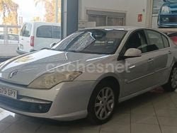Gris / plata Usado 2009 Renault Laguna III Dynamique Berlina | 2999 € (Buen precio)