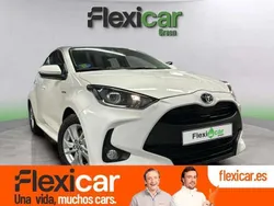 Amarillo Usado 2021 Toyota Yaris Hybrid Active Berlina | 17.690 € (Precio justo)