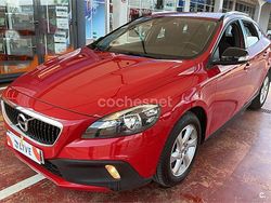 Rojo Usado 2017 Volvo V40 CC Familiar | 10.500 € (Caro)