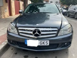 Gris / plata Usado 2008 Mercedes C220 Classic Berlina | 8700 € (Precio justo)