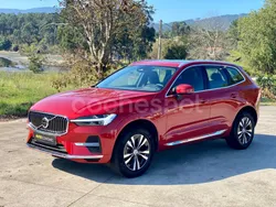 Granate Usado 2023 Volvo XC60 Core SUV | 47.000 € (Precio justo)