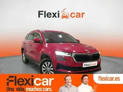 Rojo Usado 2023 Skoda Karoq Ambition SUV | 17.990 € (Super precio)