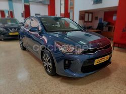 Azul Usado 2018 Kia Rio Berlina | 9950 € (Precio justo)
